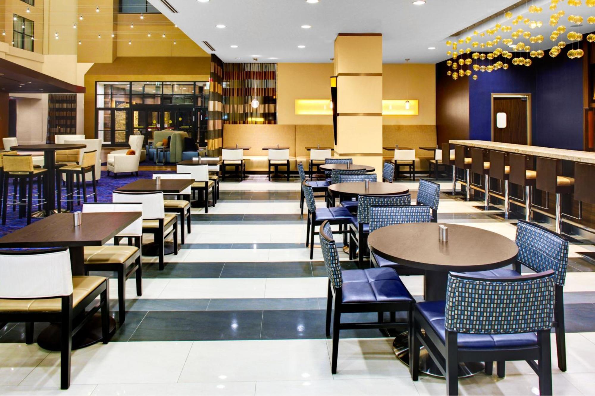 亚特兰大迪凯特市中心/埃默里万怡酒店 外观 照片